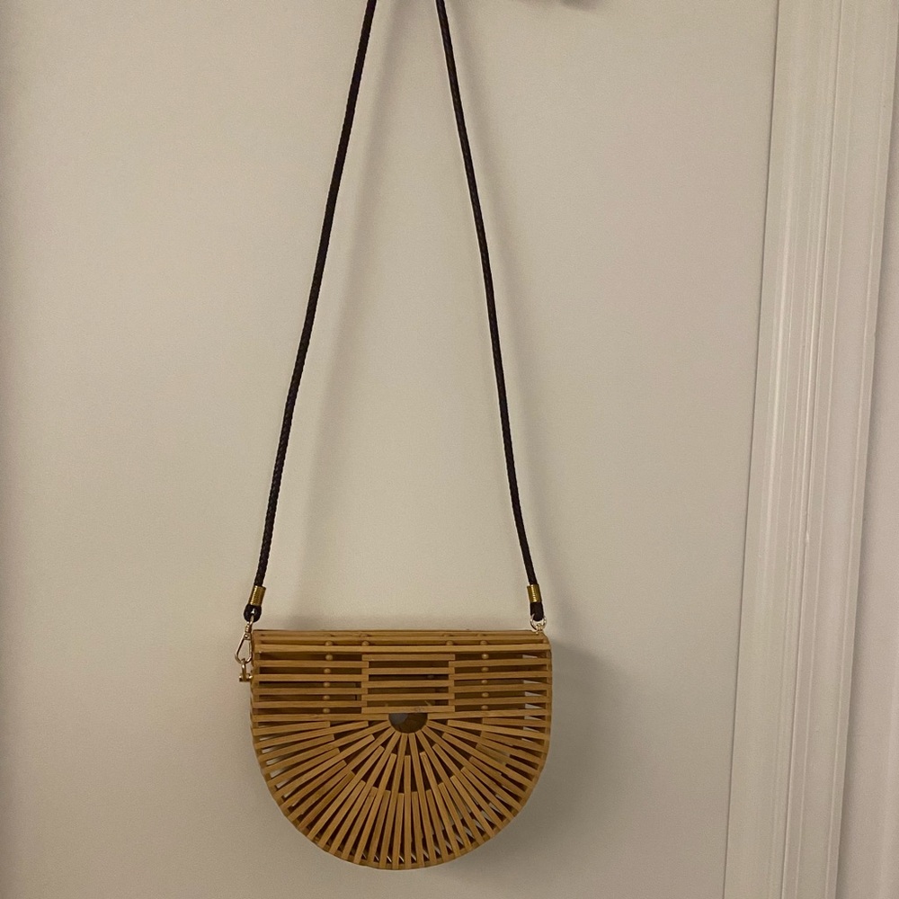 NWOT Bamboo Leather Strap Crossbody Handbag - Picture 10 of 11